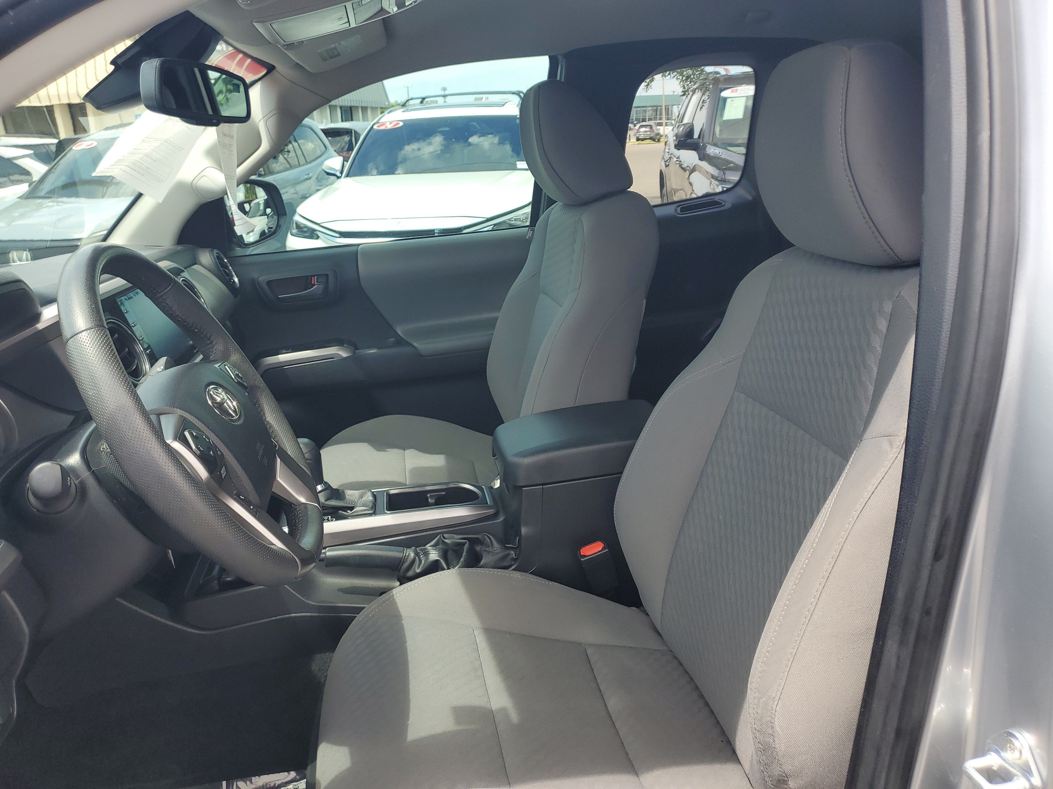 2022 Toyota Tacoma 4WD SR5