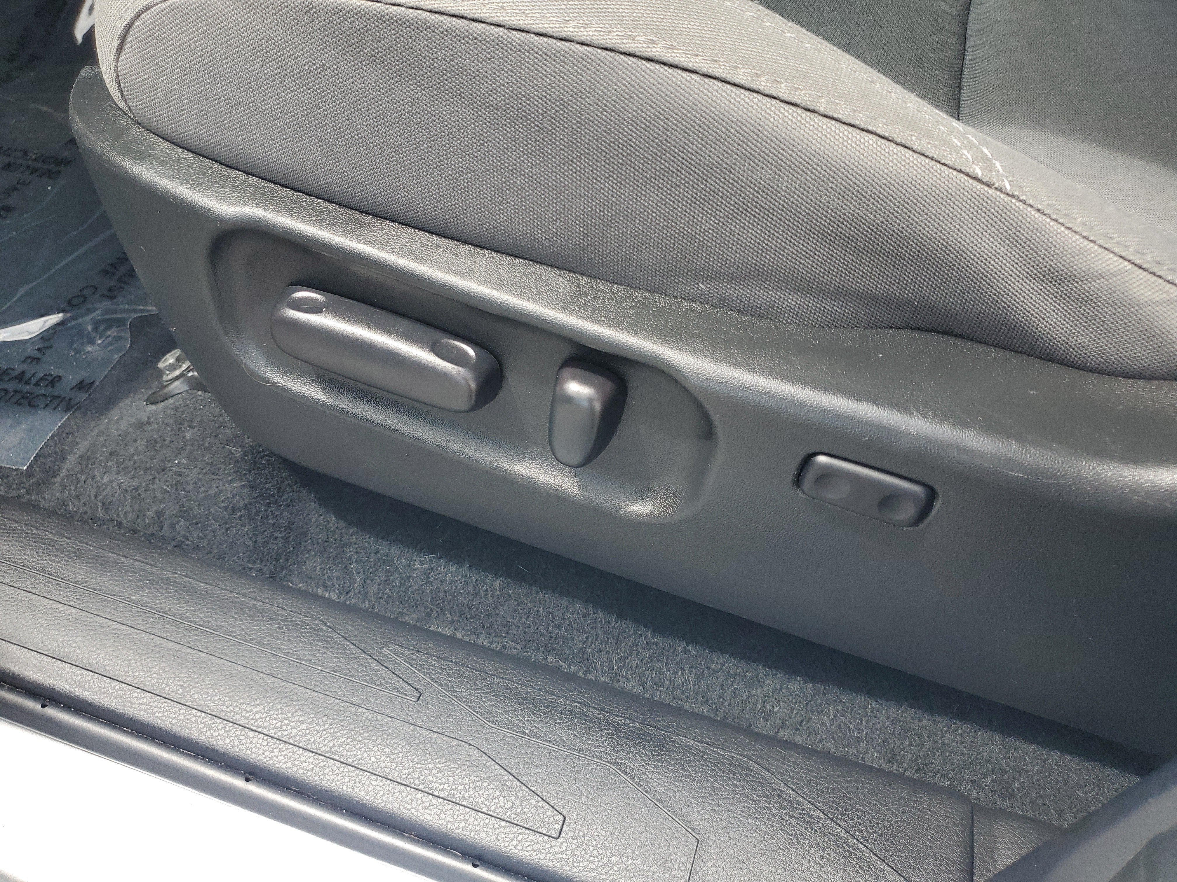 2022 Toyota Tacoma 4WD SR5