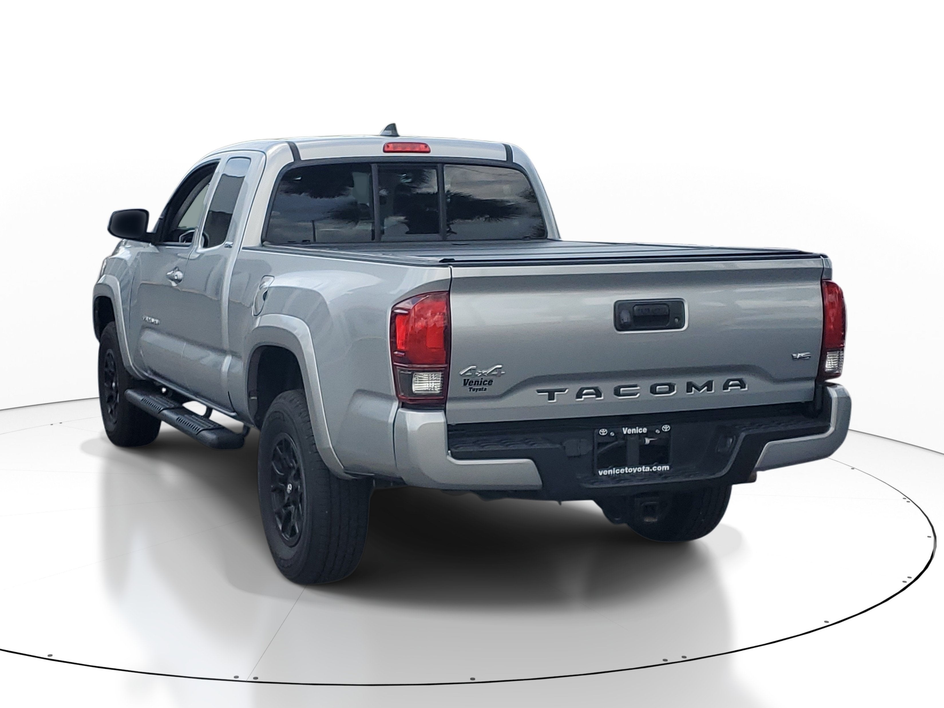 2022 Toyota Tacoma 4WD SR5