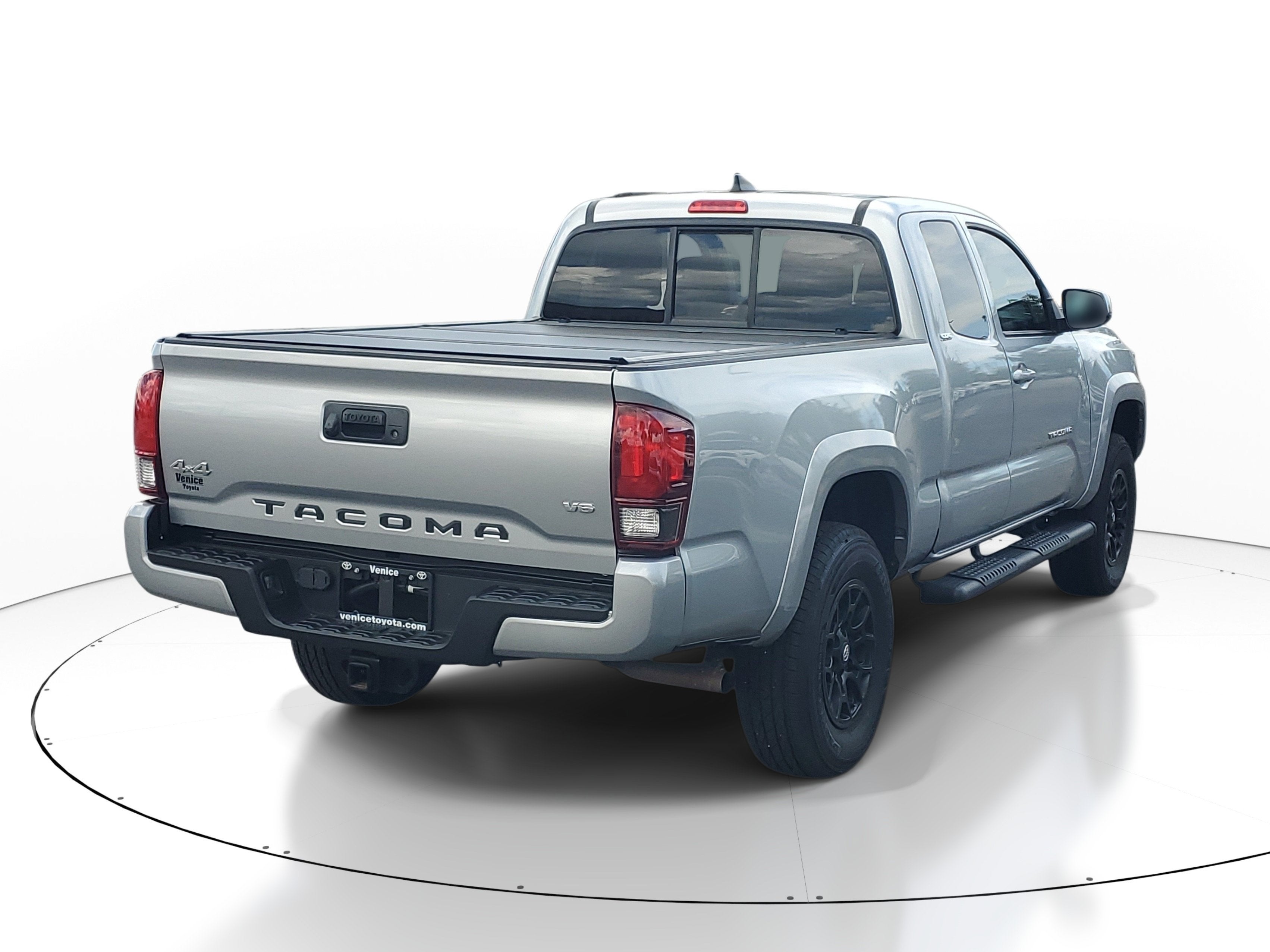 2022 Toyota Tacoma 4WD SR5