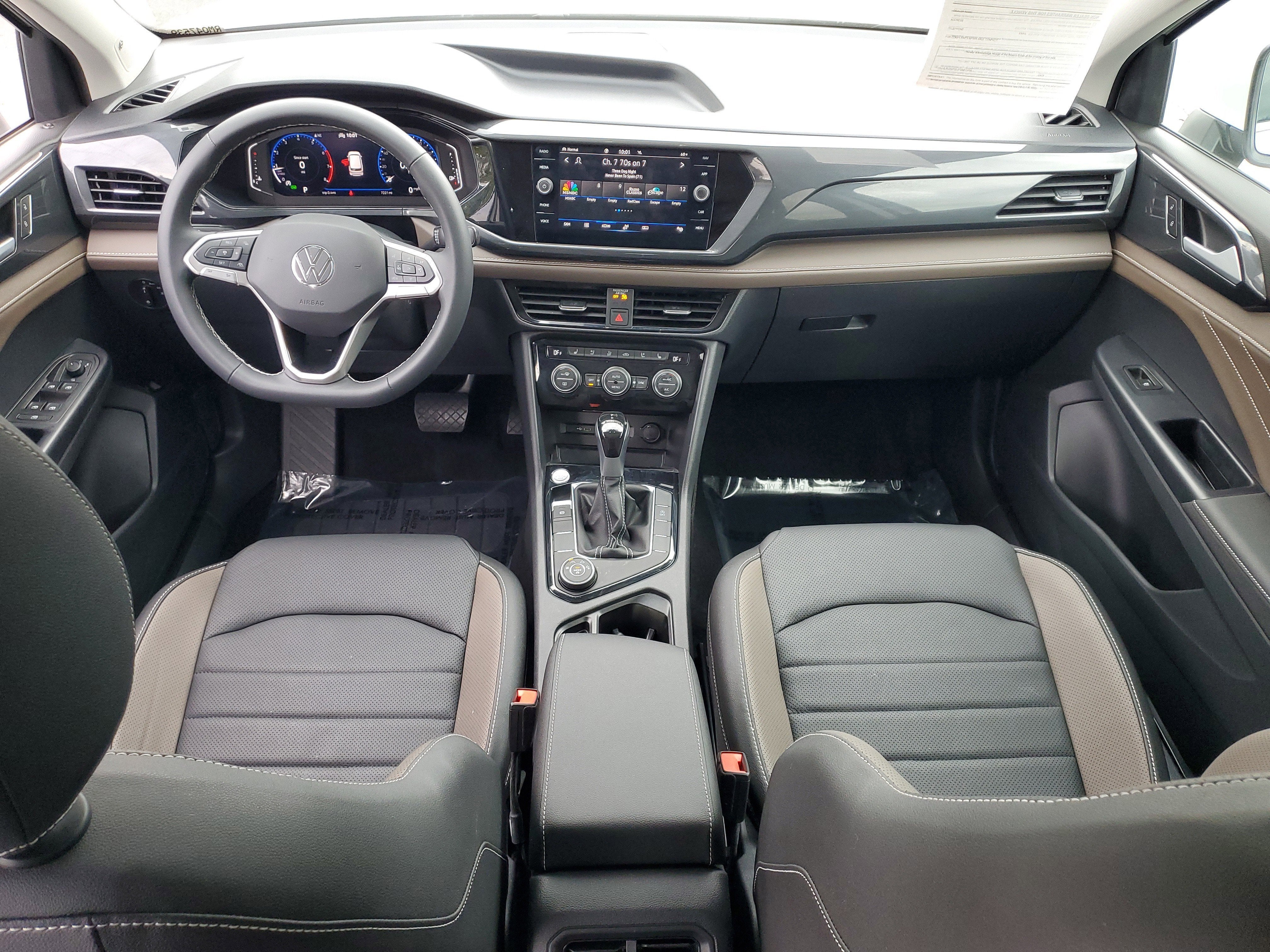 2024 Volkswagen Taos SEL