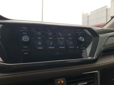 2024 Volkswagen Taos SEL