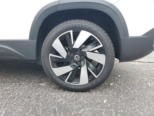 2024 Volkswagen Taos SEL
