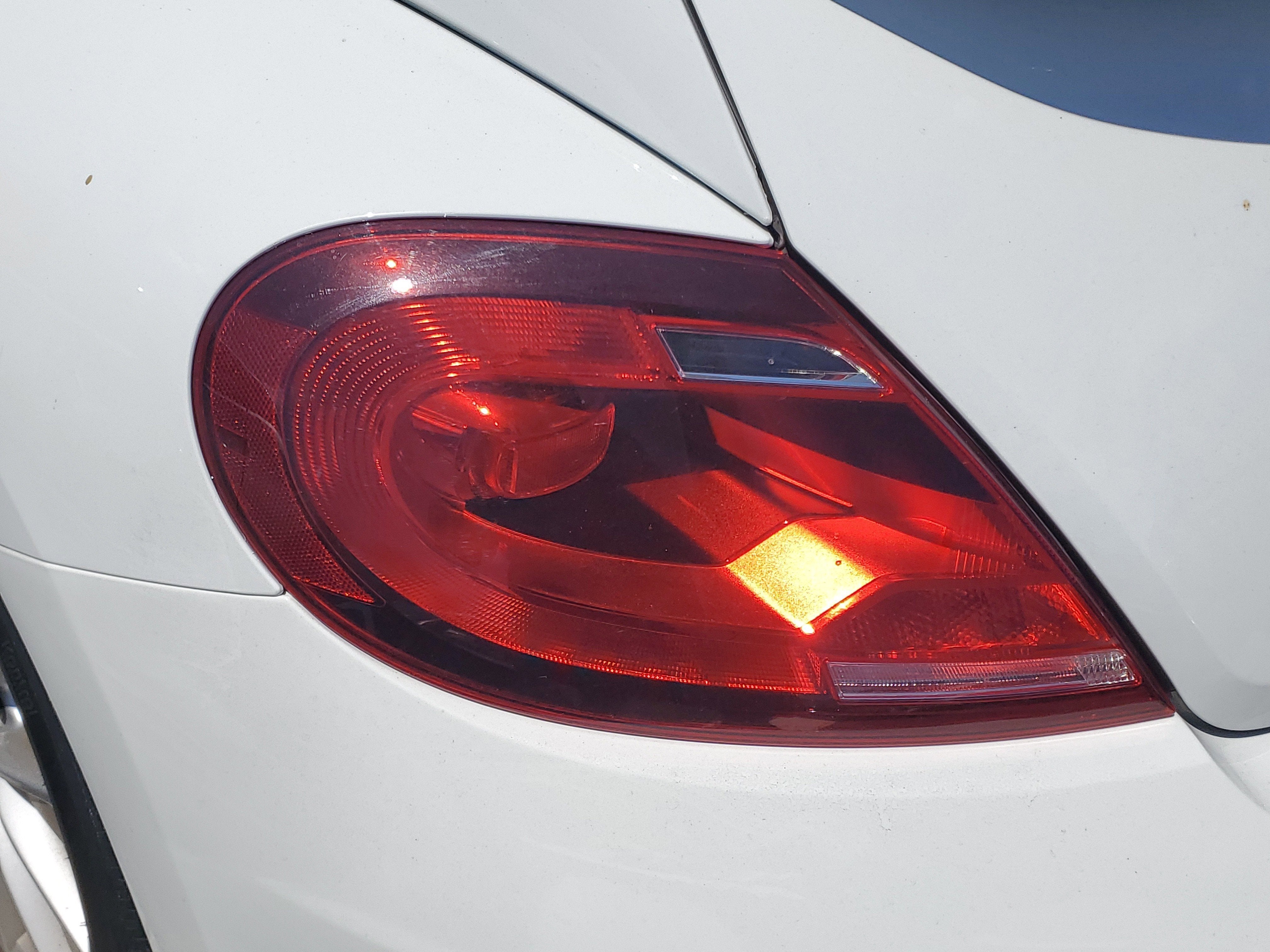 2018 Volkswagen Beetle SE