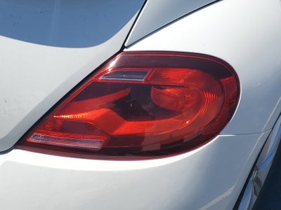 2018 Volkswagen Beetle SE