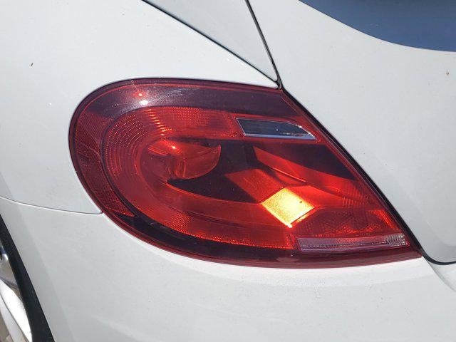 2018 Volkswagen Beetle SE