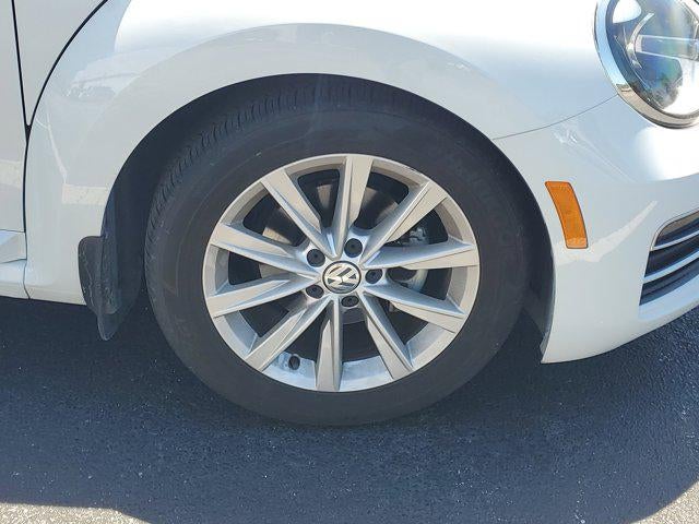 2018 Volkswagen Beetle SE