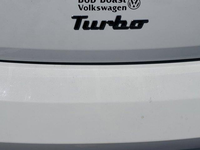 2018 Volkswagen Beetle SE