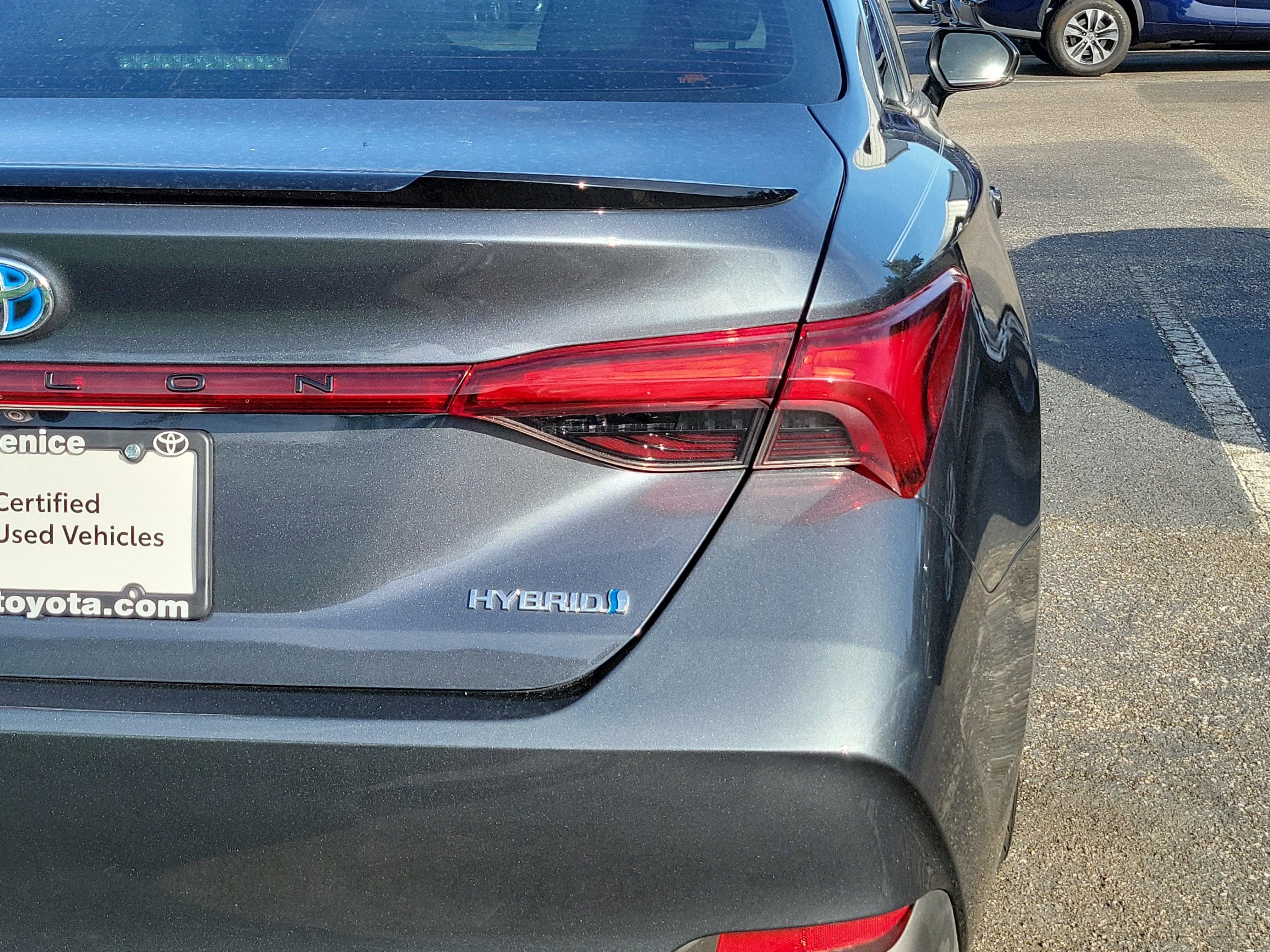 2019 Toyota Avalon Hybrid XSE