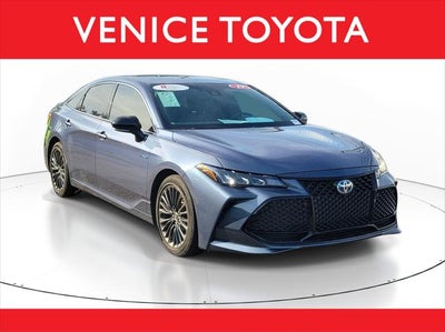 2019 Toyota Avalon Hybrid XSE