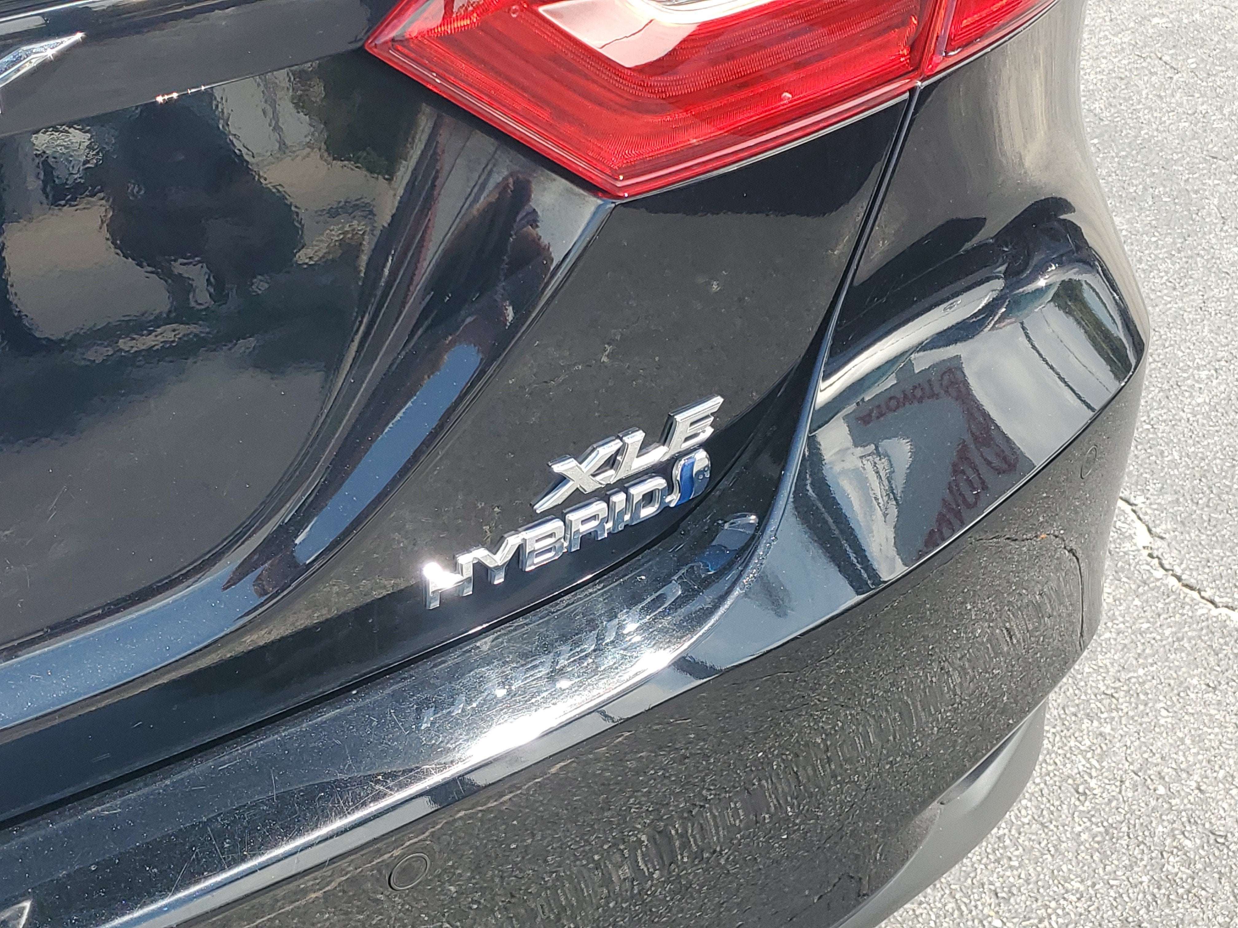 2018 Toyota Camry Hybrid XLE