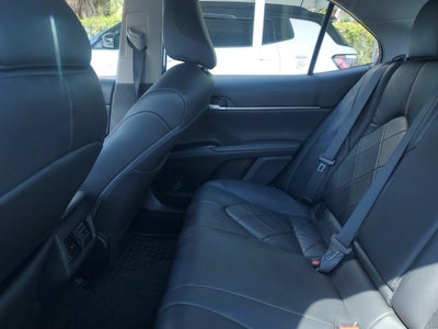 2018 Toyota Camry Hybrid XLE