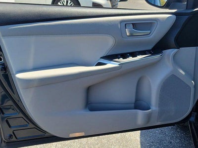 2017 Toyota Camry Hybrid LE