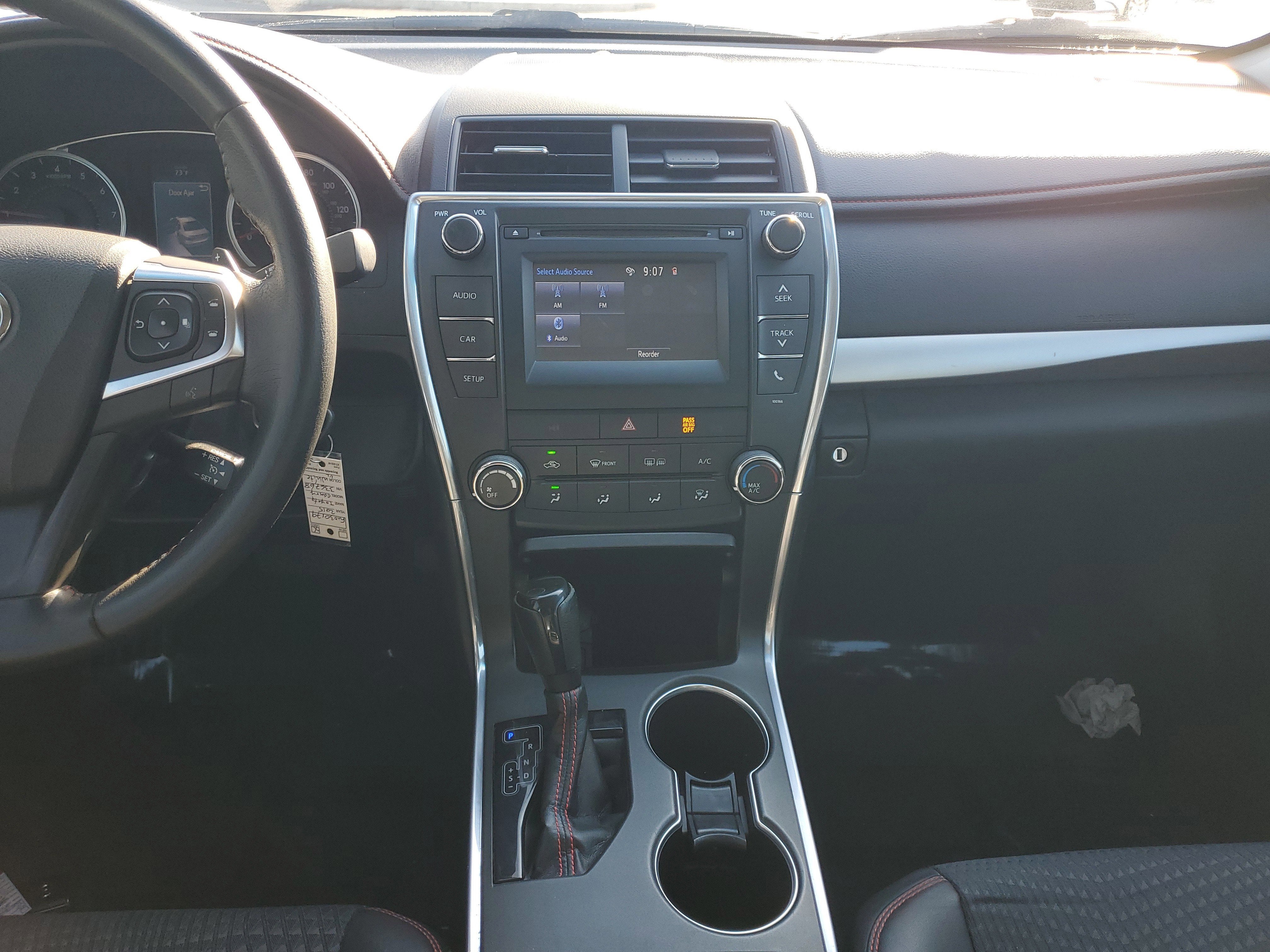 2015 Toyota Camry SE