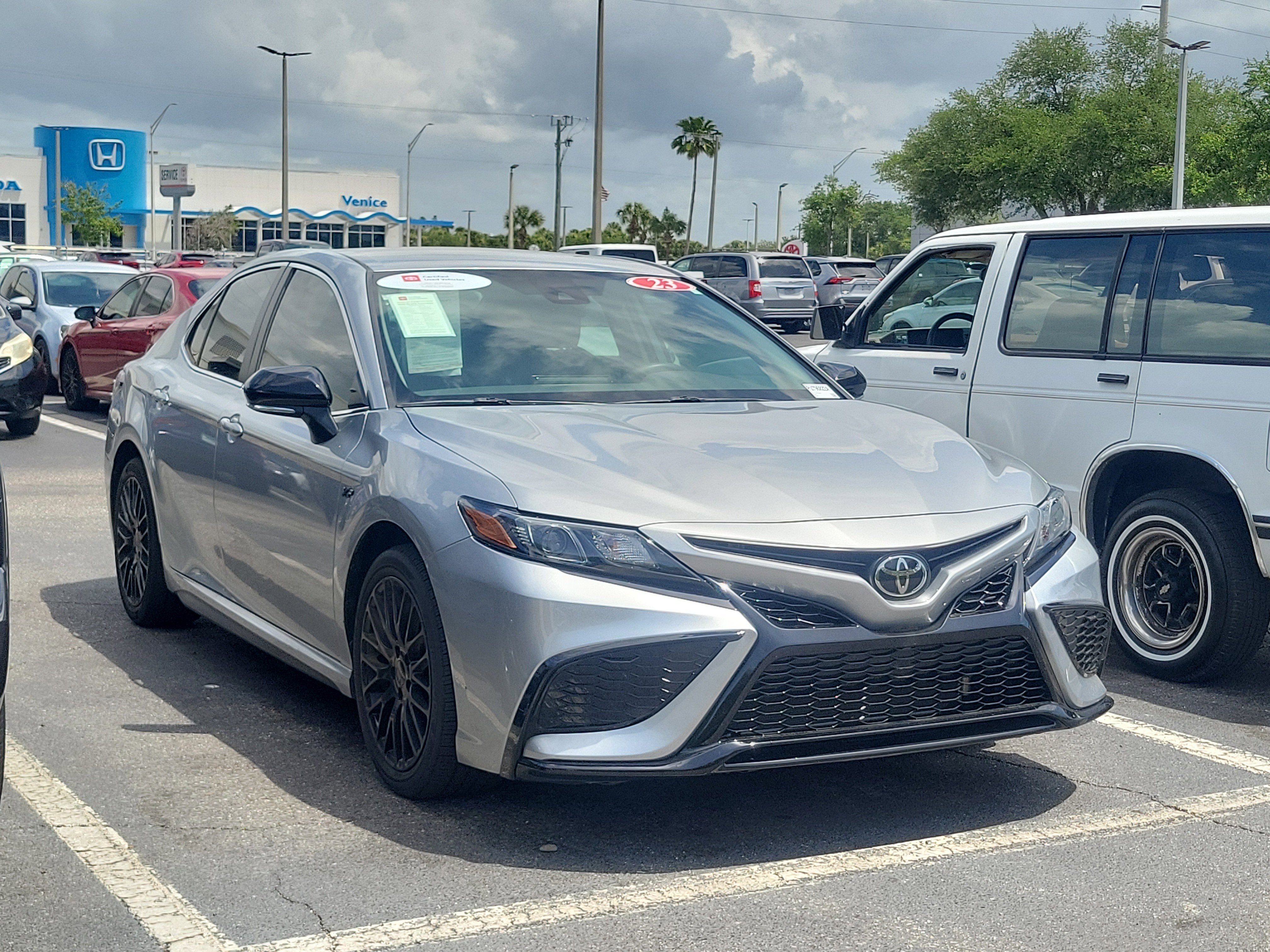 2023 Toyota Camry SE