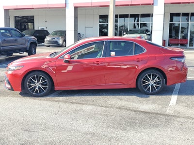 2022 Toyota Camry SE