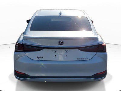 2022 Lexus ES ES 300h