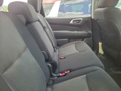 2018 Nissan Pathfinder SV