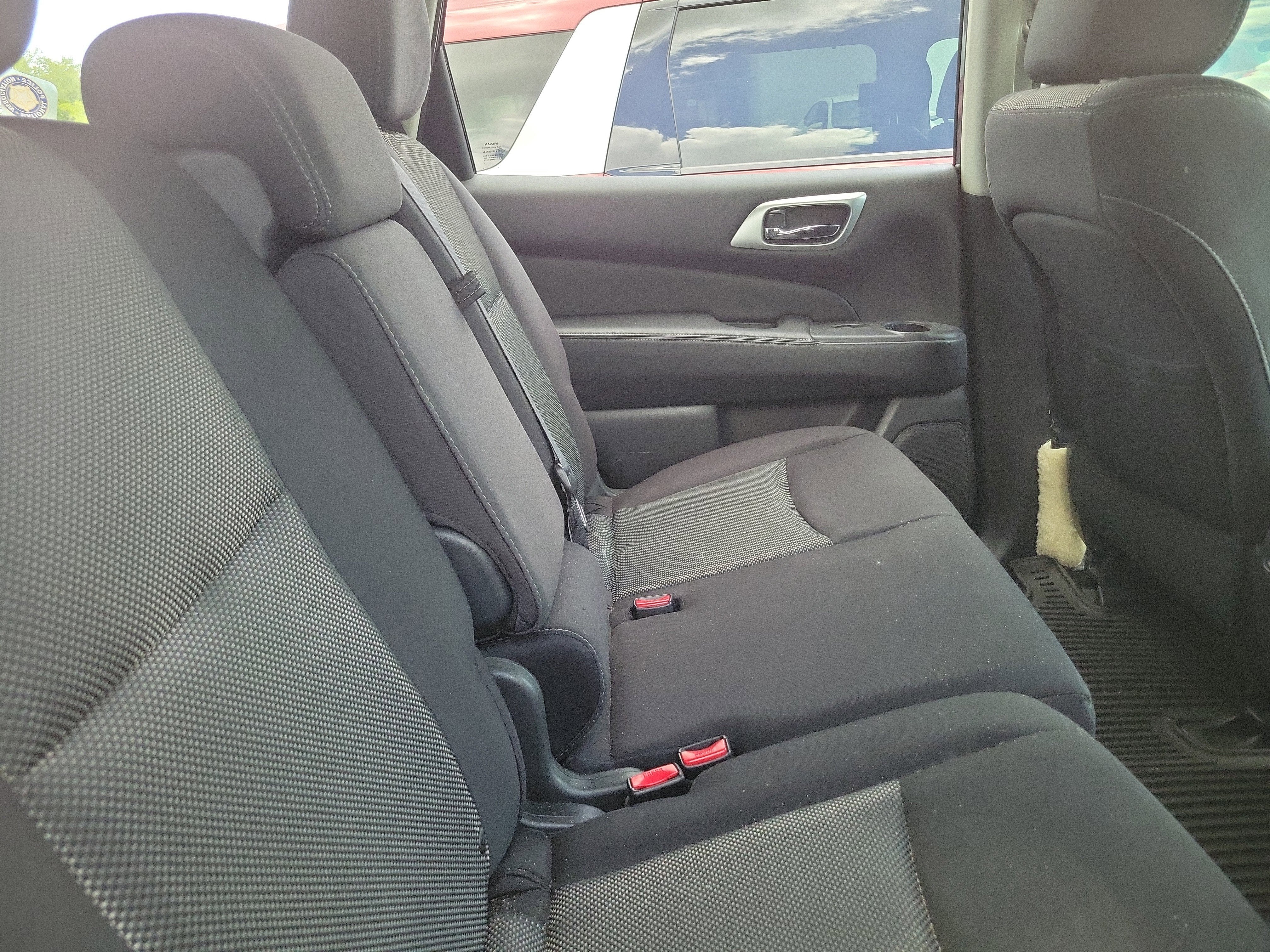 2018 Nissan Pathfinder SV
