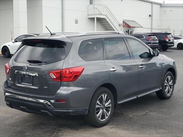 2018 Nissan Pathfinder SV