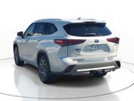 2022 Toyota Highlander Hybrid Platinum