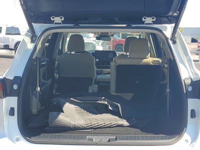 2022 Toyota Highlander Hybrid Platinum