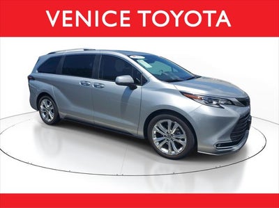 2023 Toyota Sienna Platinum