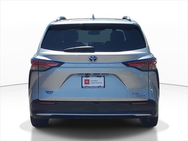 2023 Toyota Sienna Platinum