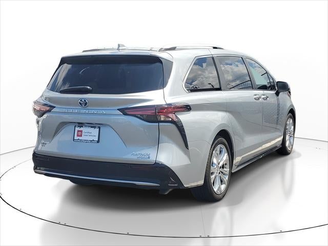 2023 Toyota Sienna Platinum