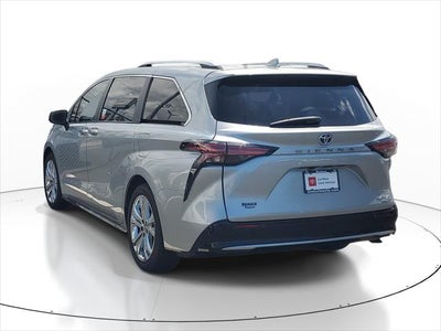 2023 Toyota Sienna Platinum