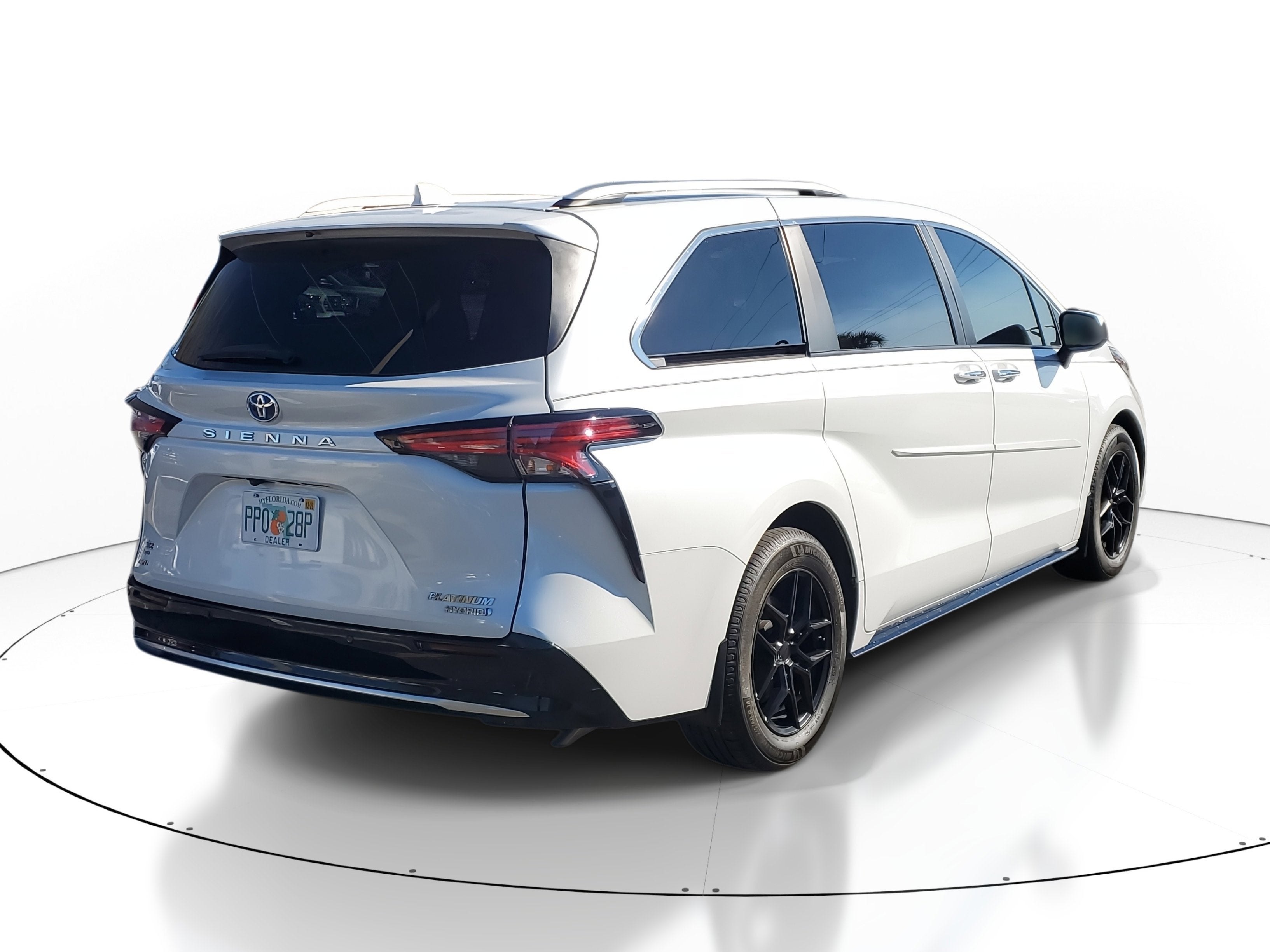 2022 Toyota Sienna Platinum