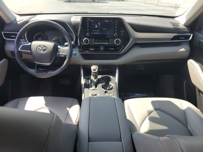 2021 Toyota Highlander Hybrid XLE