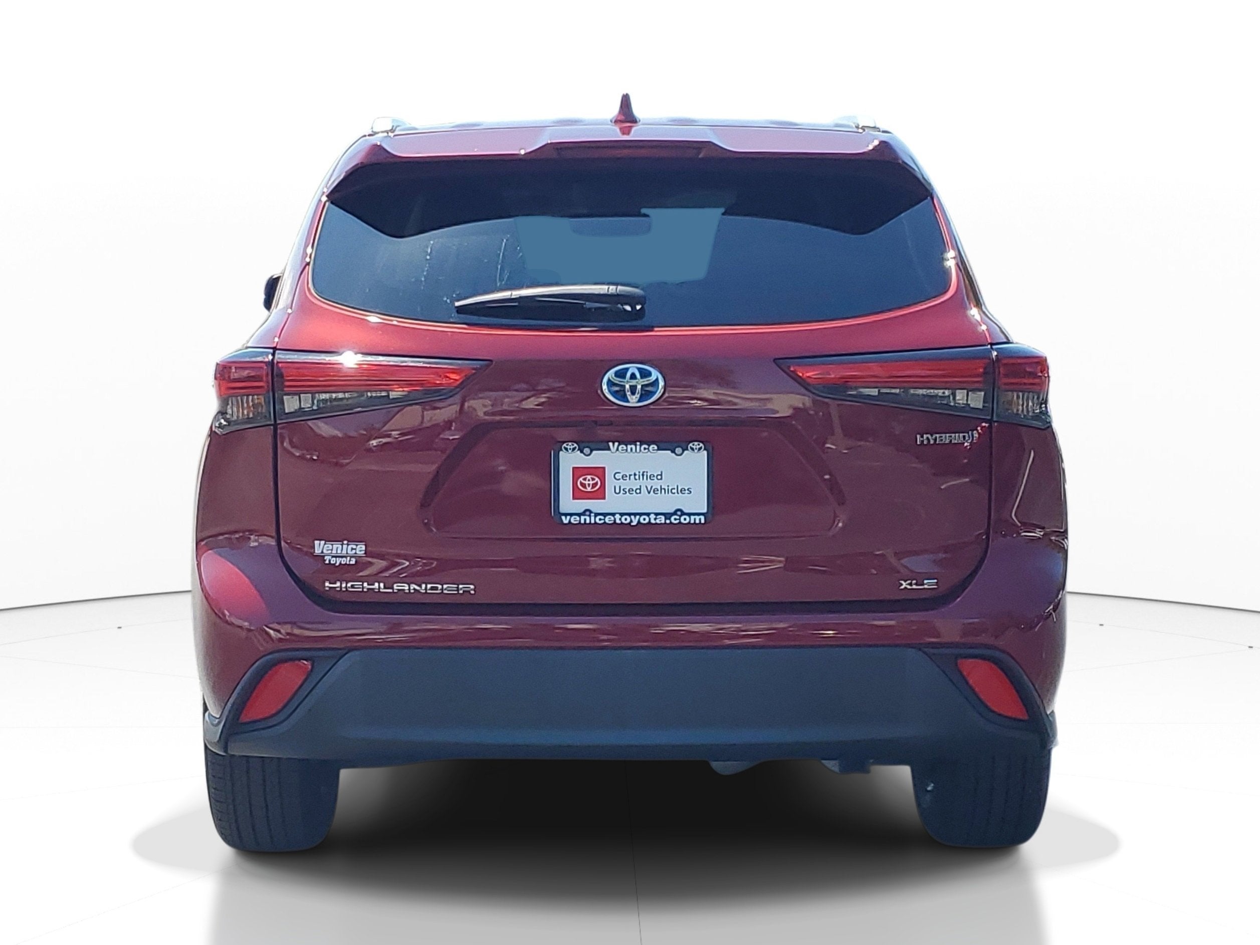 2022 Toyota Highlander Hybrid XLE