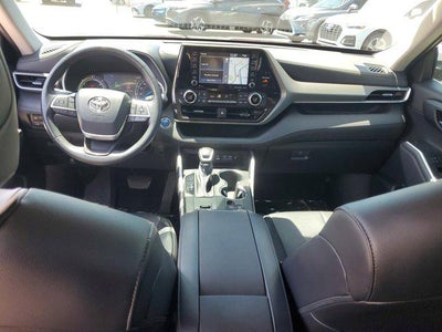 2022 Toyota Highlander Hybrid XLE