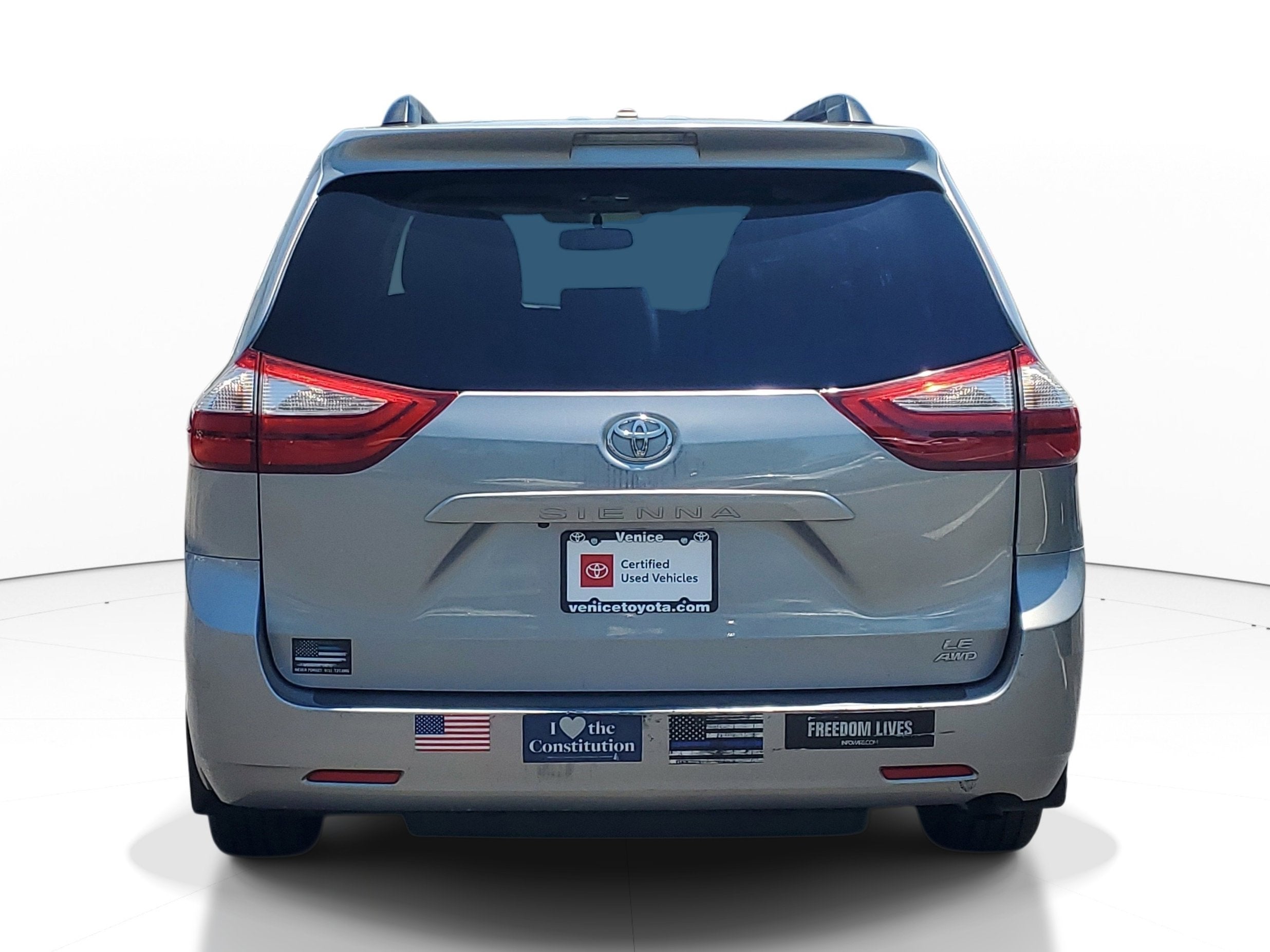 2017 Toyota Sienna LE