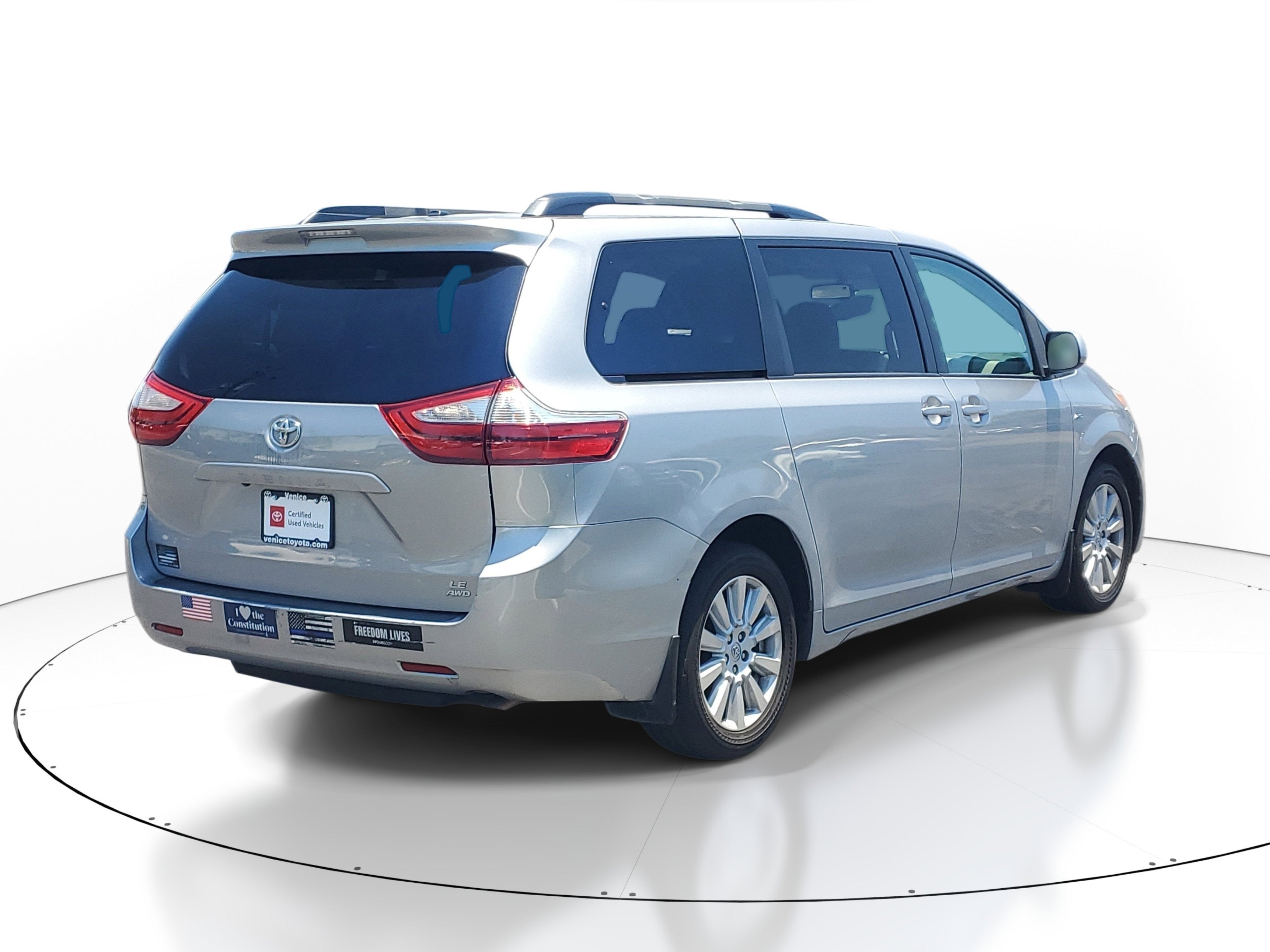 2017 Toyota Sienna LE