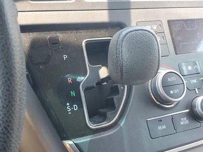 2017 Toyota Sienna LE