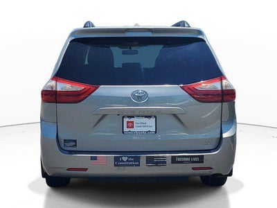2017 Toyota Sienna LE