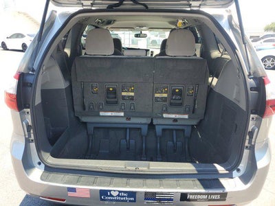 2017 Toyota Sienna LE
