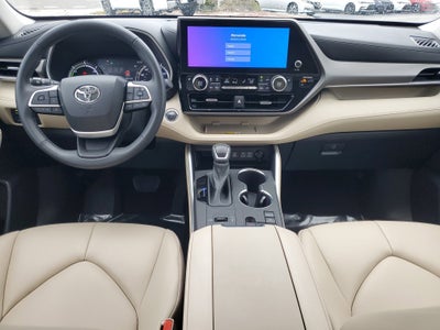 2023 Toyota Highlander Hybrid XLE