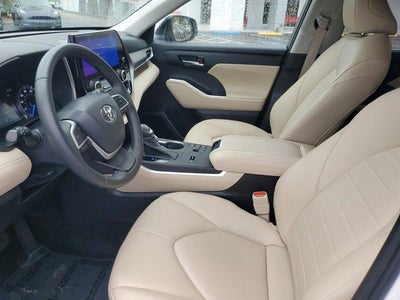 2023 Toyota Highlander Hybrid XLE