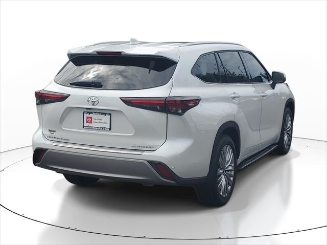 2024 Toyota Highlander Platinum