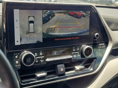 2024 Toyota Highlander Platinum