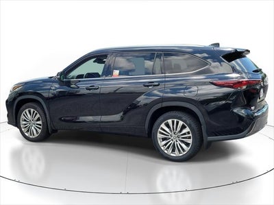 2024 Toyota Highlander Platinum
