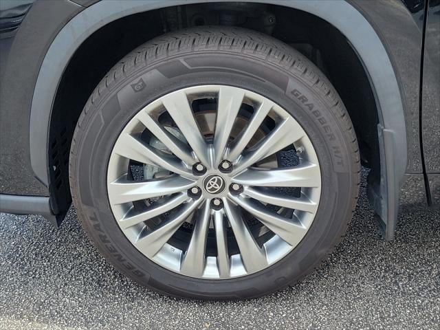 2024 Toyota Highlander Platinum
