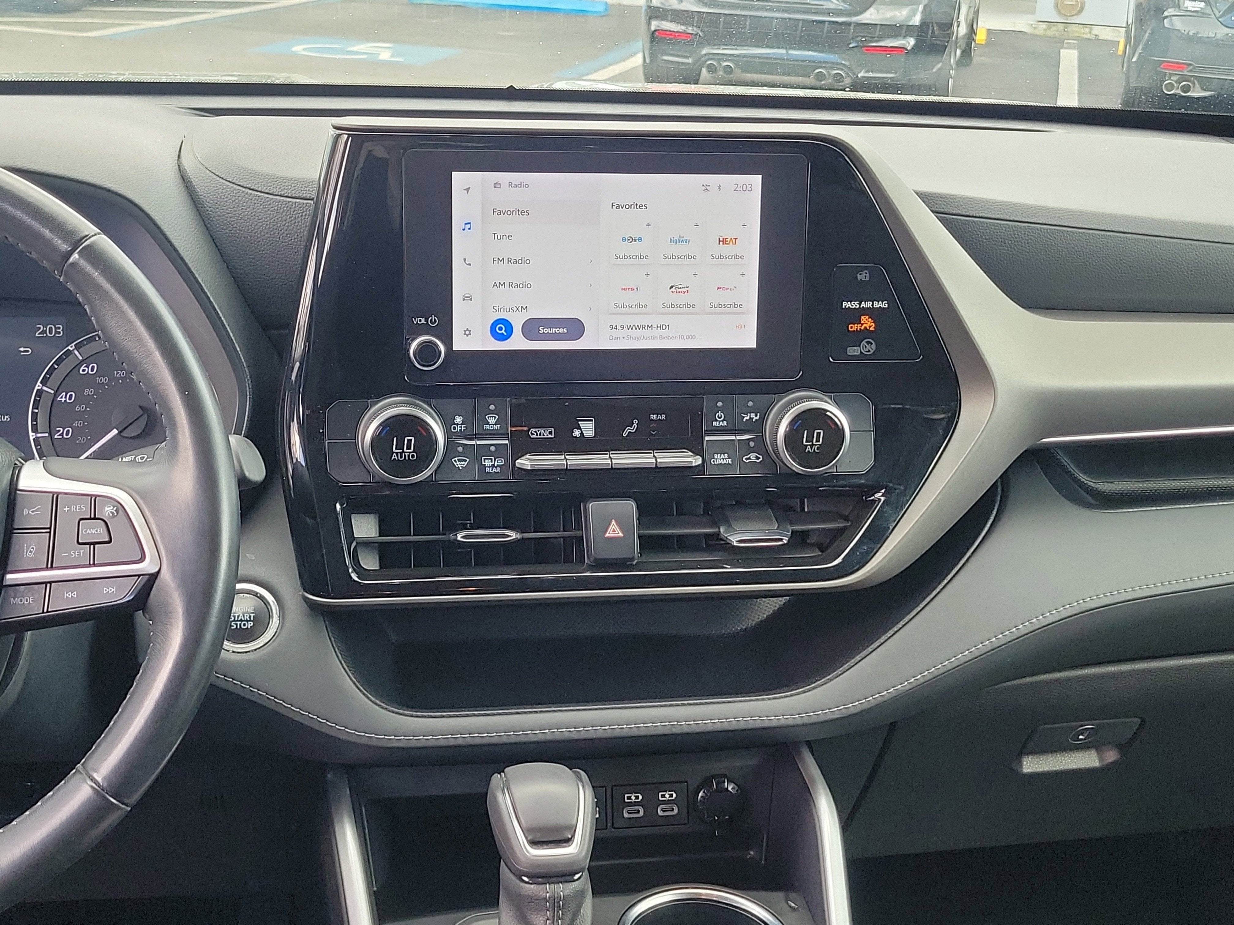 2023 Toyota Highlander L