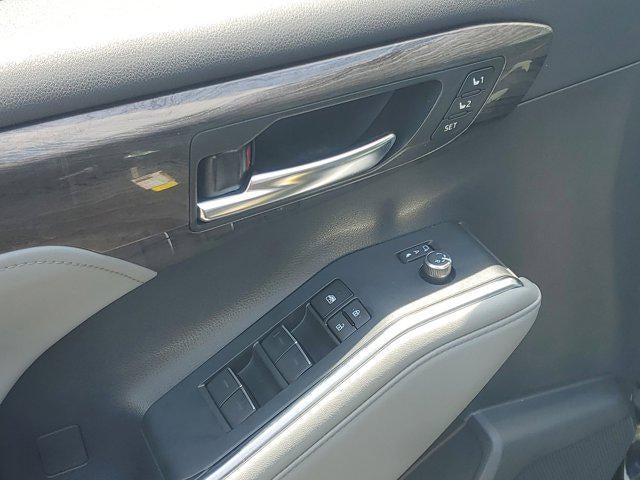 2024 Toyota Highlander Limited