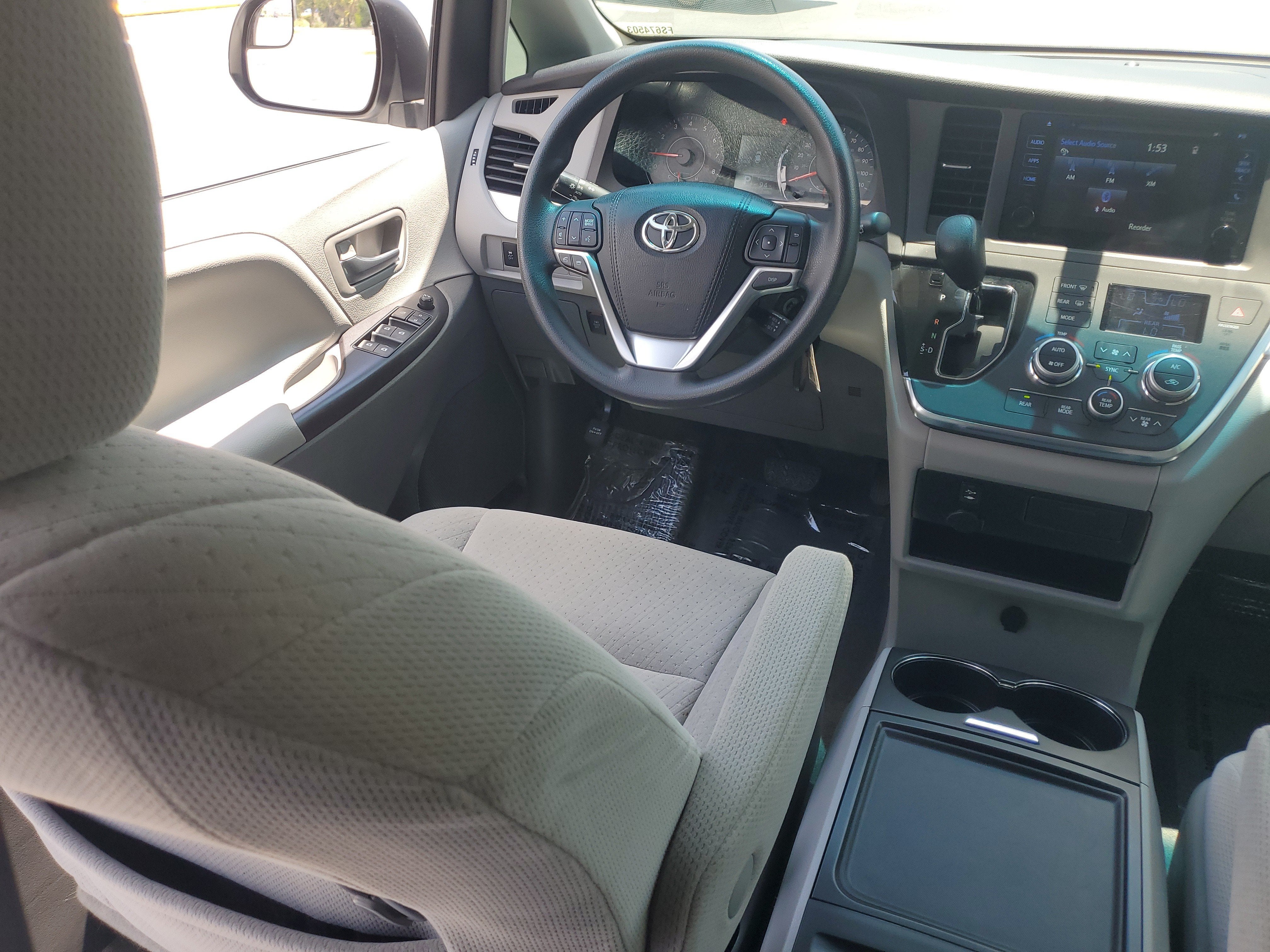 2015 Toyota Sienna LE
