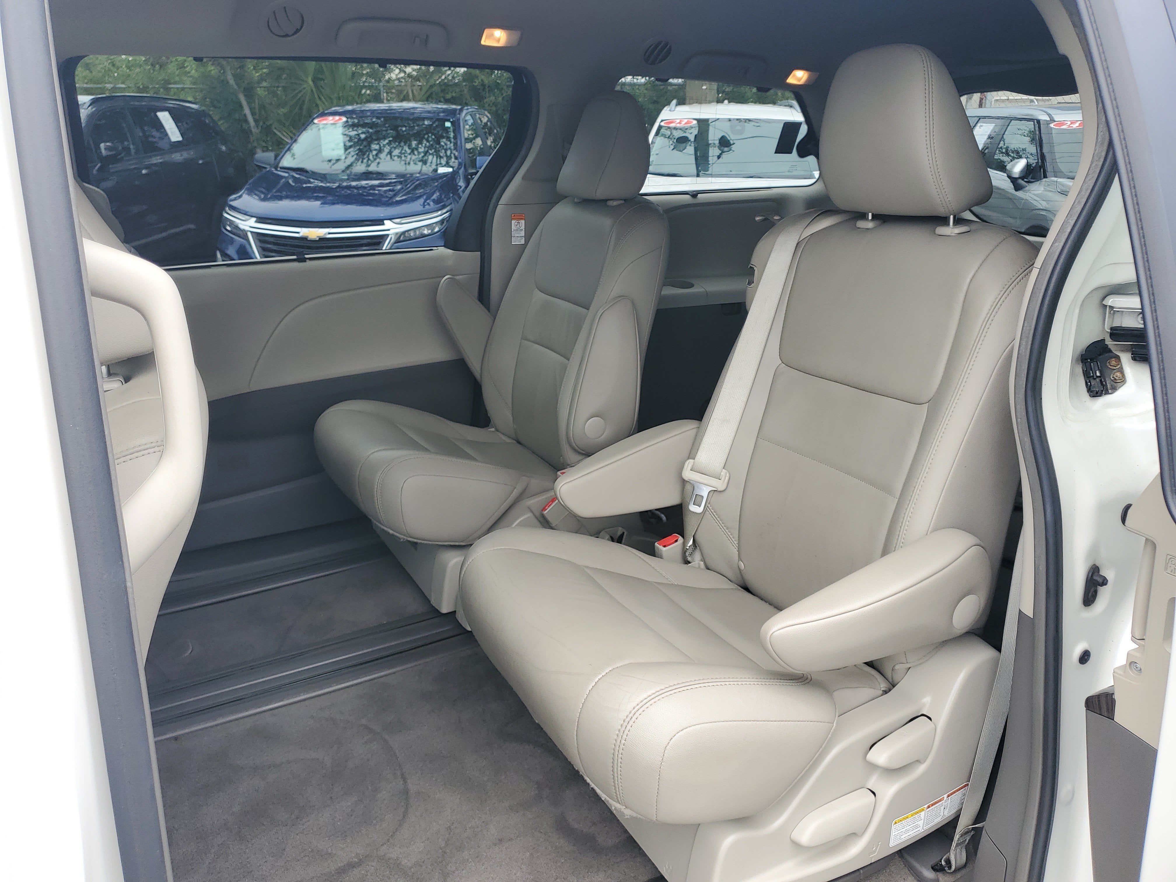 2015 Toyota Sienna XLE