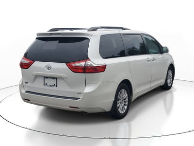 2015 Toyota Sienna XLE